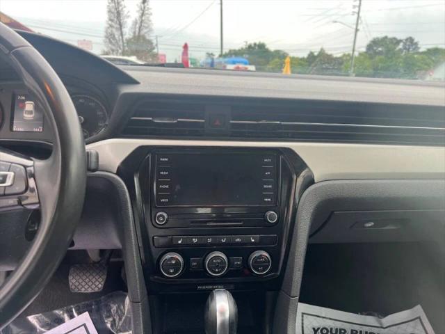 2022 Volkswagen Passat 2.0T SE
