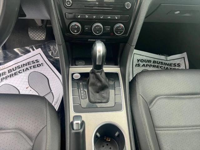 2022 Volkswagen Passat 2.0T SE
