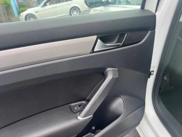 2022 Volkswagen Passat 2.0T SE