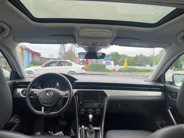 2022 Volkswagen Passat 2.0T SE