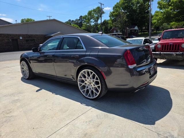 2018 Chrysler 300 Touring
