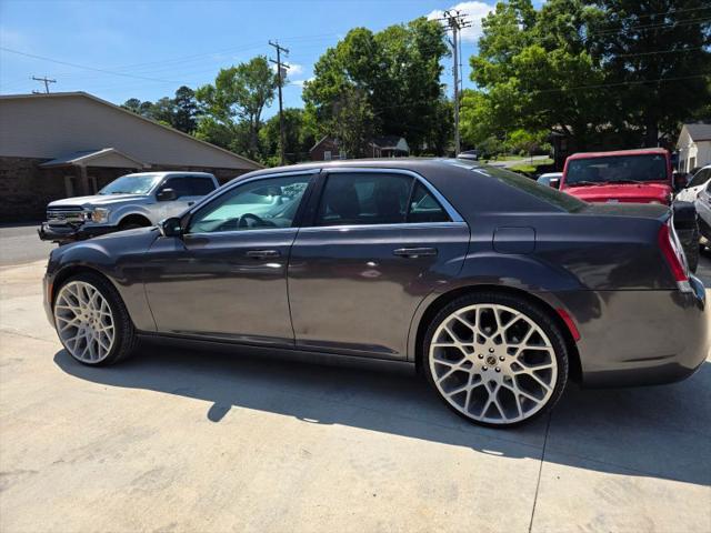 2018 Chrysler 300 Touring