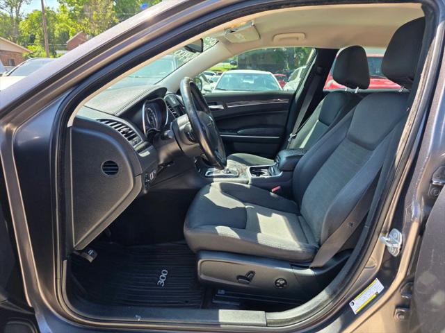2018 Chrysler 300 Touring