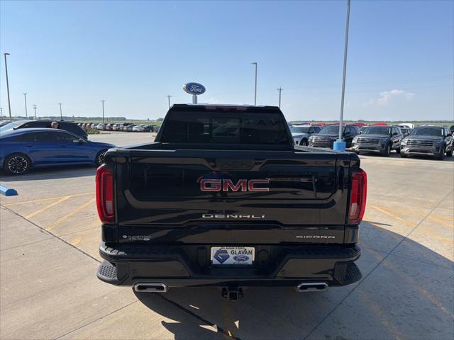 2023 GMC Sierra 1500 4WD Crew Cab Short Box Denali