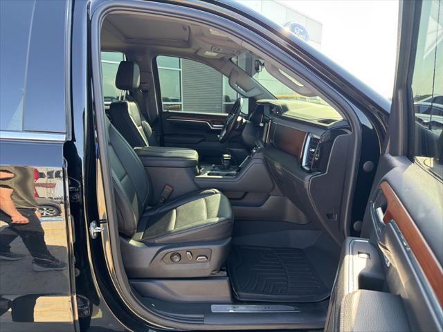 2023 GMC Sierra 1500 4WD Crew Cab Short Box Denali