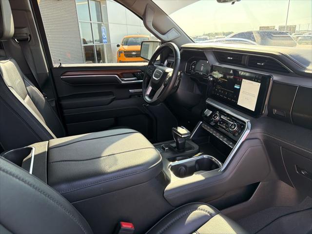 2023 GMC Sierra 1500 4WD Crew Cab Short Box Denali