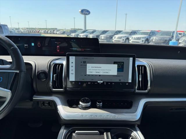 2025 Ford Expedition Platinum MAX