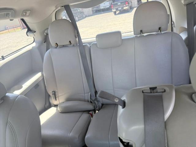 2011 Toyota Sienna LE V6