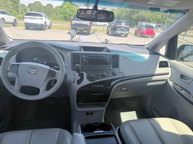 2011 Toyota Sienna LE V6