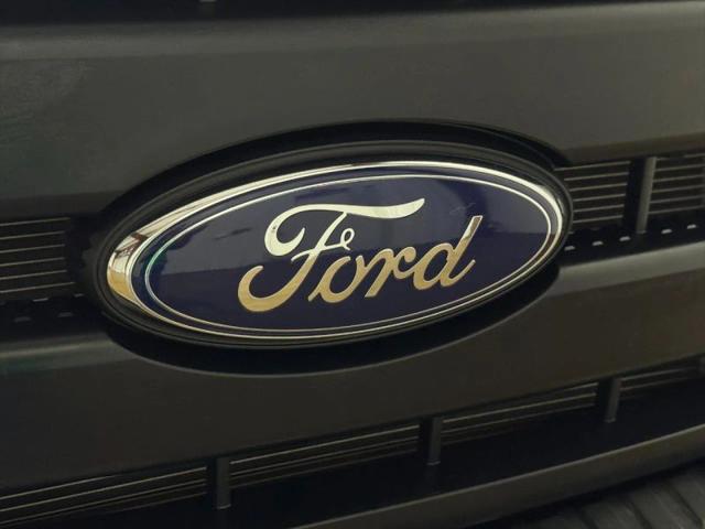 2016 Ford F-450 Base