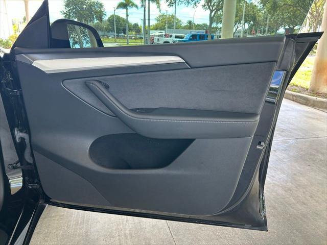 2024 Tesla Model Y Long Range Dual Motor All-Wheel Drive