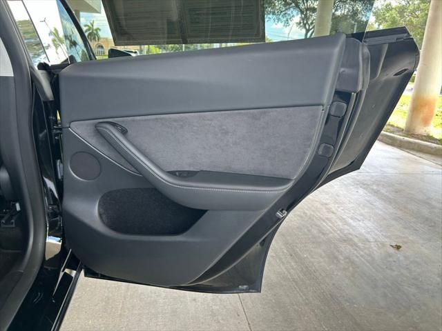 2024 Tesla Model Y Long Range Dual Motor All-Wheel Drive