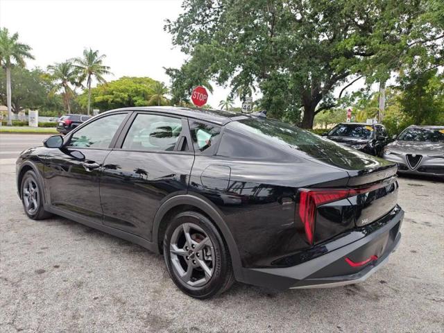2025 Kia K4 LXS