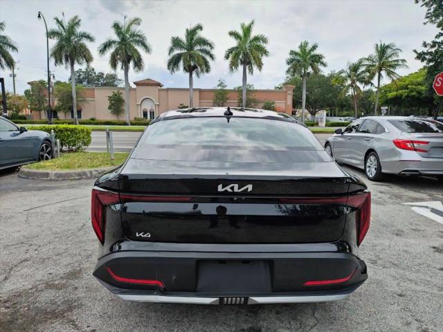 2025 Kia K4 LXS