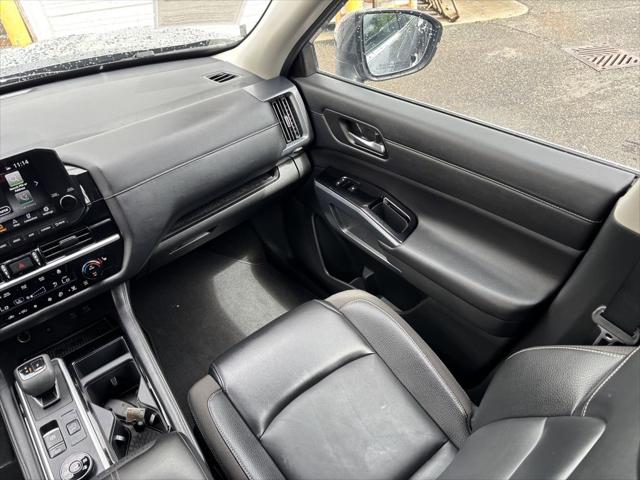 Used 2025 Nissan Pathfinder SL 4WD For Sale in Bellingham, WA