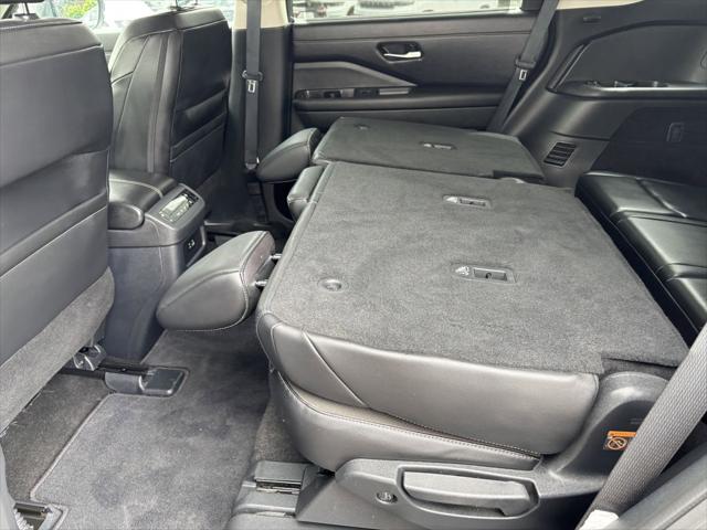 Used 2025 Nissan Pathfinder SL 4WD For Sale in Bellingham, WA