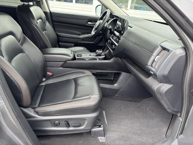 Used 2025 Nissan Pathfinder SL 4WD For Sale in Bellingham, WA