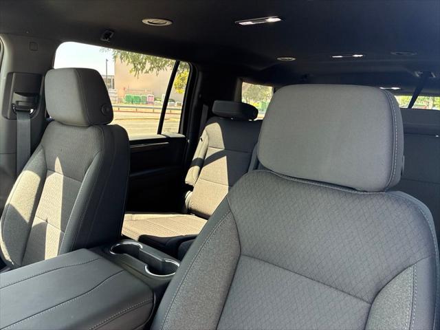 2026 Chevrolet Suburban LS, 4WD