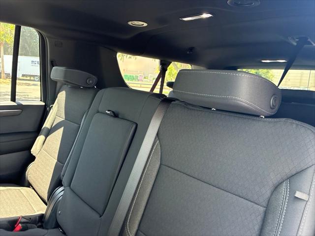 2026 Chevrolet Suburban LS, 4WD