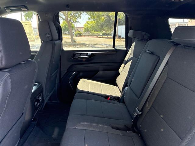 2026 Chevrolet Suburban LS, 4WD