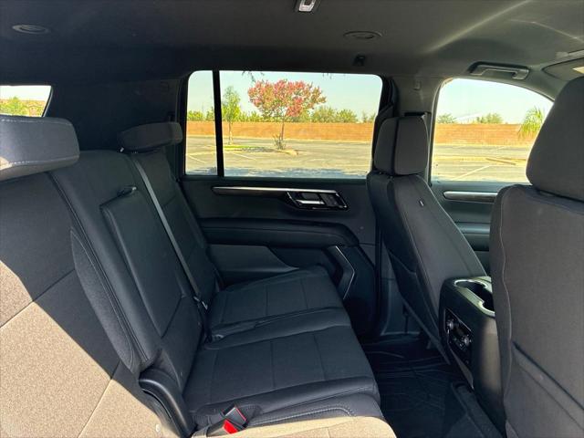 2026 Chevrolet Suburban LS, 4WD