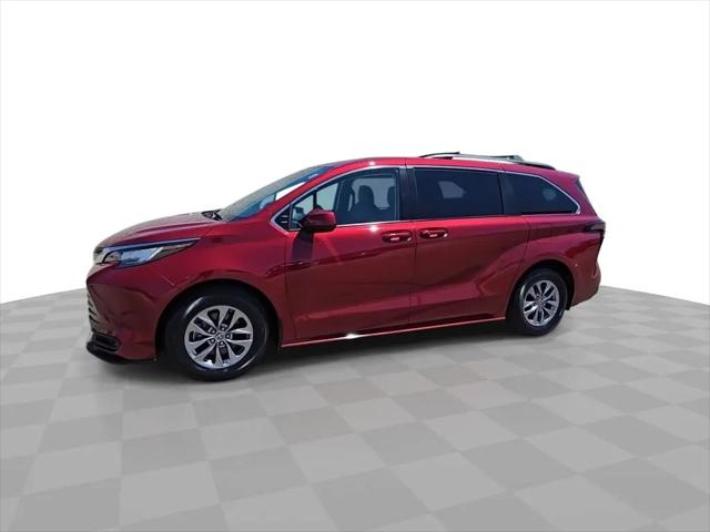 2022 Toyota Sienna LE