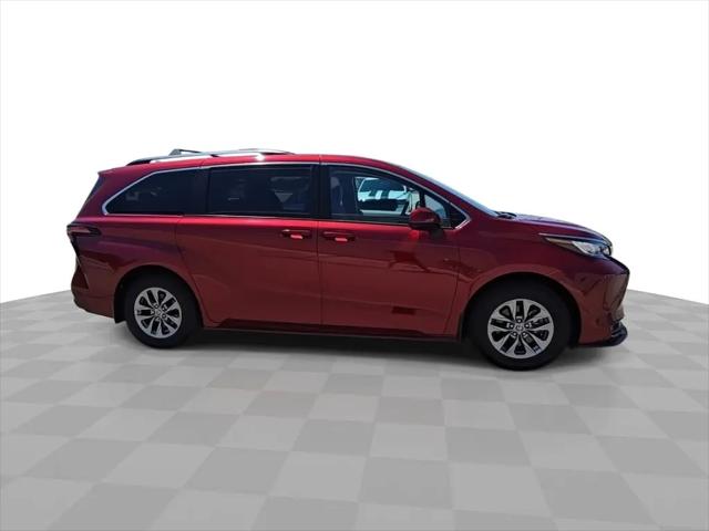 2022 Toyota Sienna LE