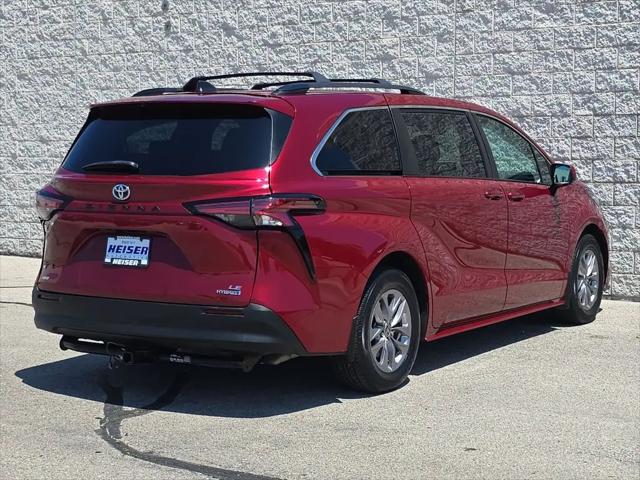 2022 Toyota Sienna LE
