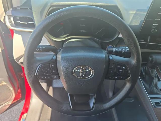 2022 Toyota Sienna LE