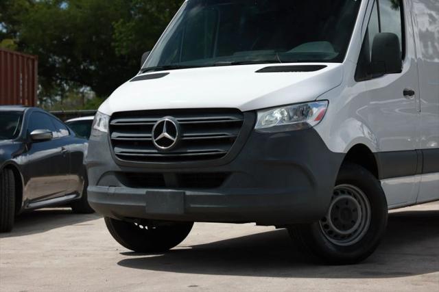 2021 Mercedes-Benz Sprinter 2500 High Roof I4