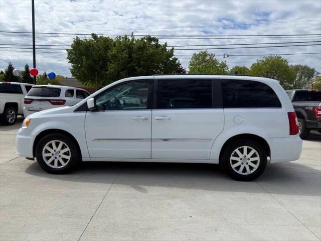 2014 Chrysler Town & Country Touring
