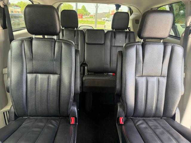 2014 Chrysler Town & Country Touring