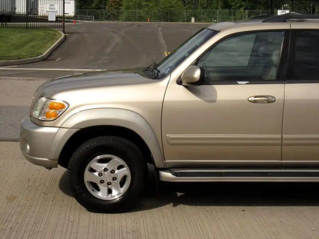 2004 Toyota Sequoia SR5 V8