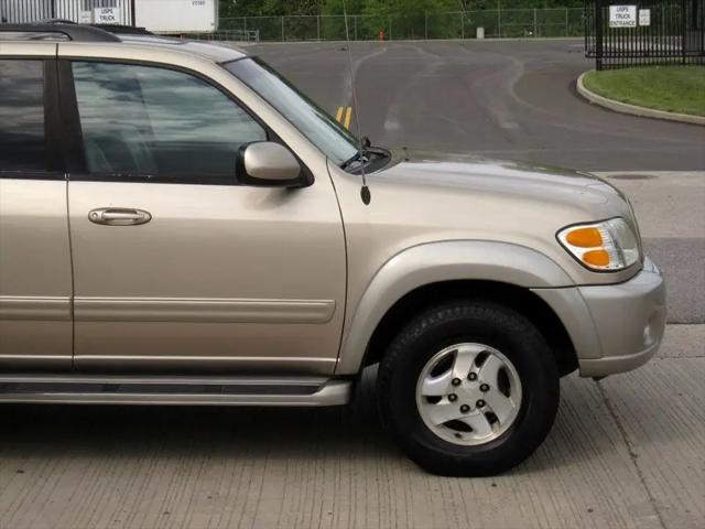 2004 Toyota Sequoia SR5 V8