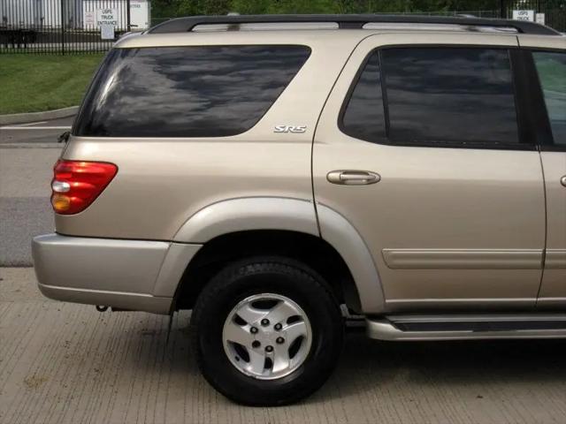 2004 Toyota Sequoia SR5 V8