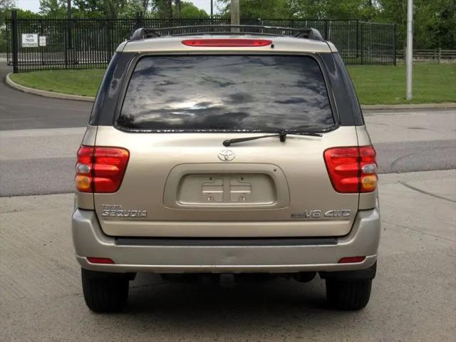 2004 Toyota Sequoia SR5 V8