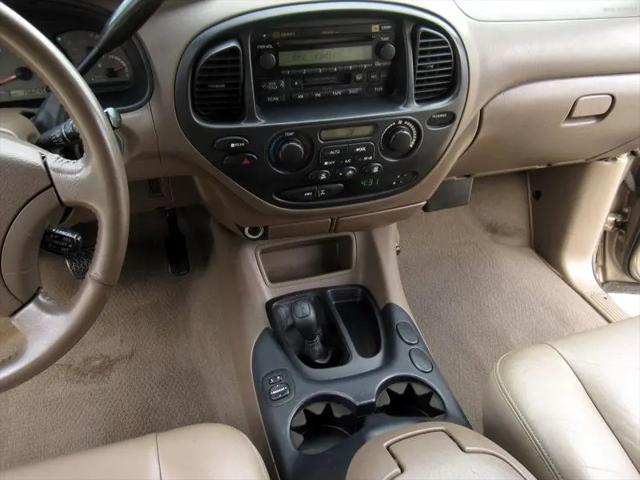 2004 Toyota Sequoia SR5 V8