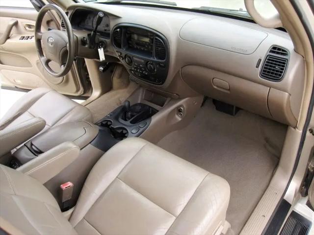 2004 Toyota Sequoia SR5 V8