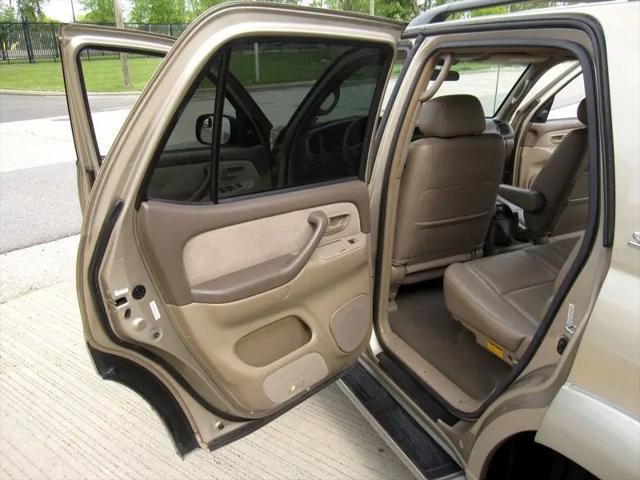 2004 Toyota Sequoia SR5 V8
