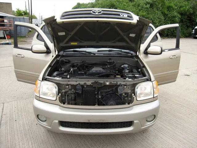 2004 Toyota Sequoia SR5 V8