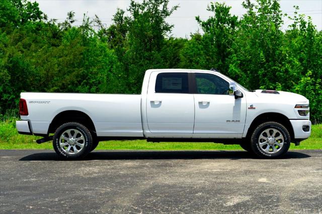 2026 Ram 3500 Laramie Crew Cab 4x4 8' Box