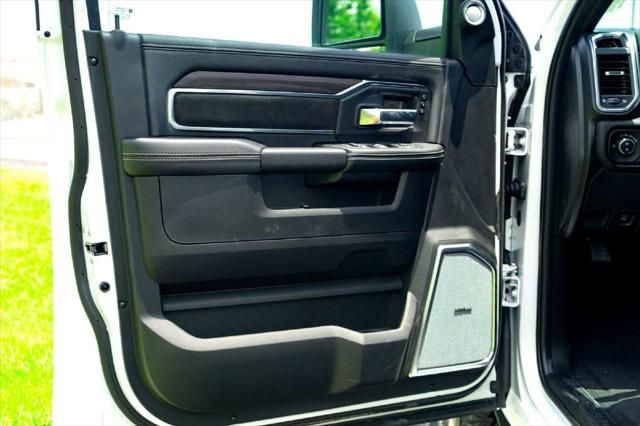 2026 Ram 3500 Laramie Crew Cab 4x4 8' Box