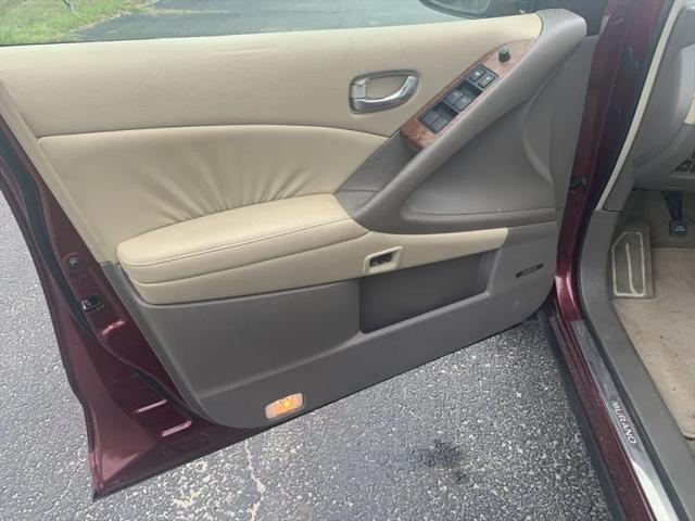 2010 Nissan Murano LE