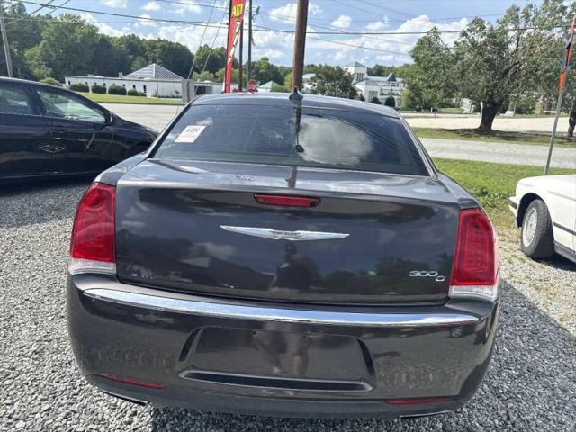 2016 Chrysler 300 300C