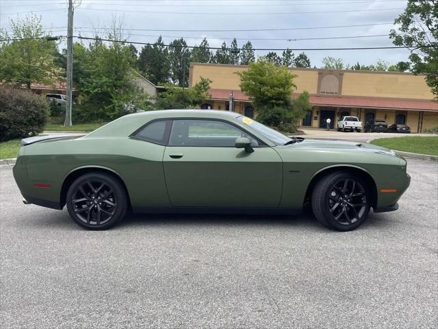 2022 Dodge Challenger SXT