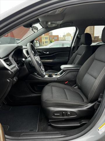2023 GMC Acadia FWD SLE