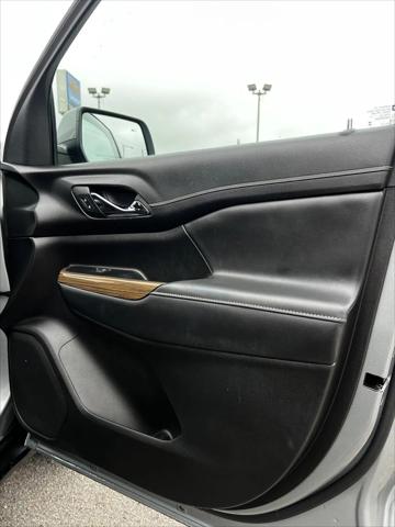 2023 GMC Acadia FWD SLE