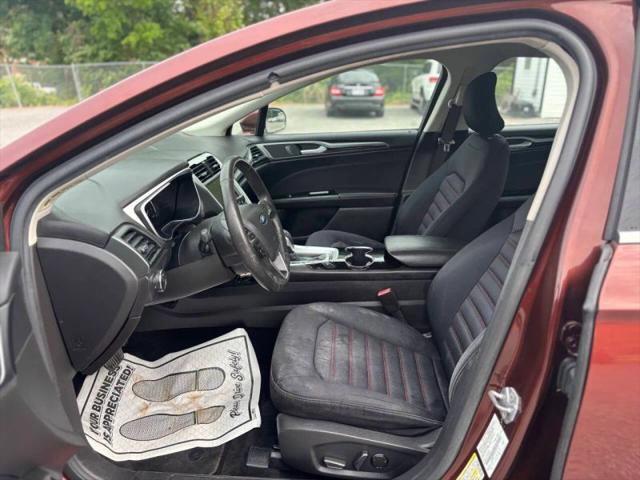 2016 Ford Fusion SE