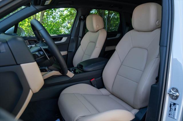 2026 Porsche Cayenne Base