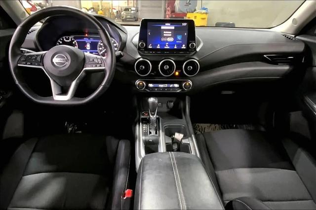 2021 Nissan Sentra SV Xtronic CVT
